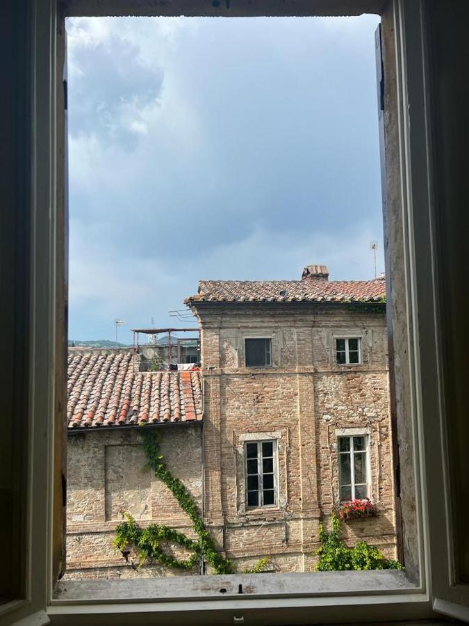 L'attico Del 1600 In Centro Apartment *